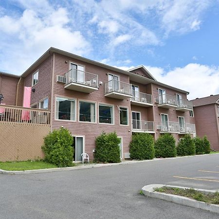 Hotel Le Versailles Saint-Sauveur Exterior foto